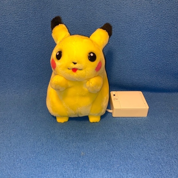 ASST 58103 Pokémon Pikachu battery operated - Picture 1 of 7